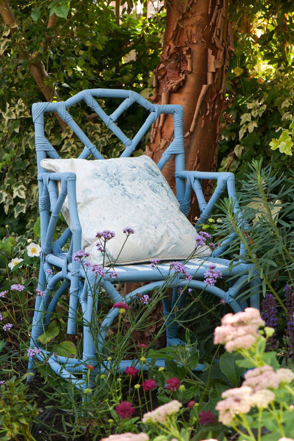Garden Chair In Greek Blue And Old White Chalk Paint®