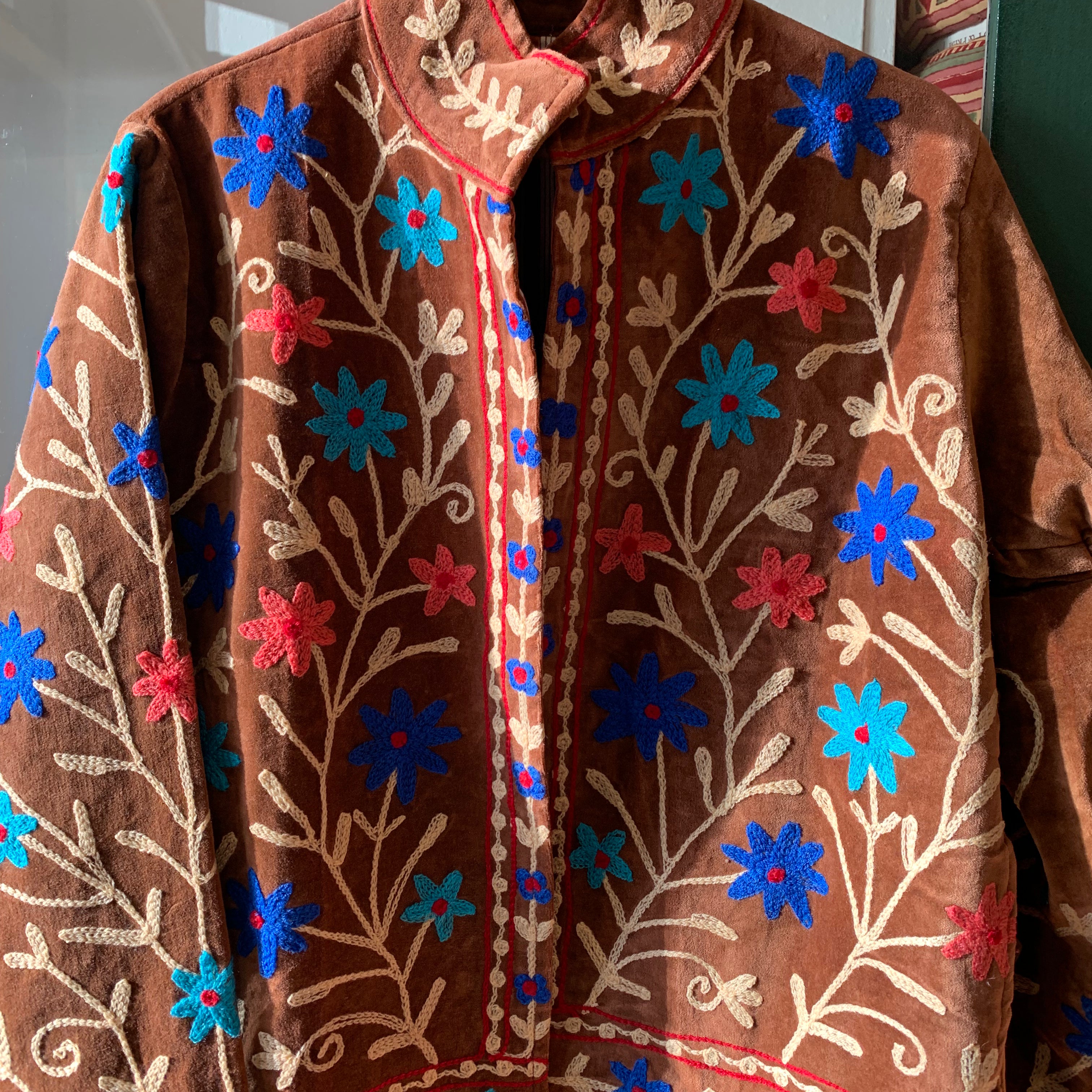 Suzani Velvet Jacket Short - Flowers