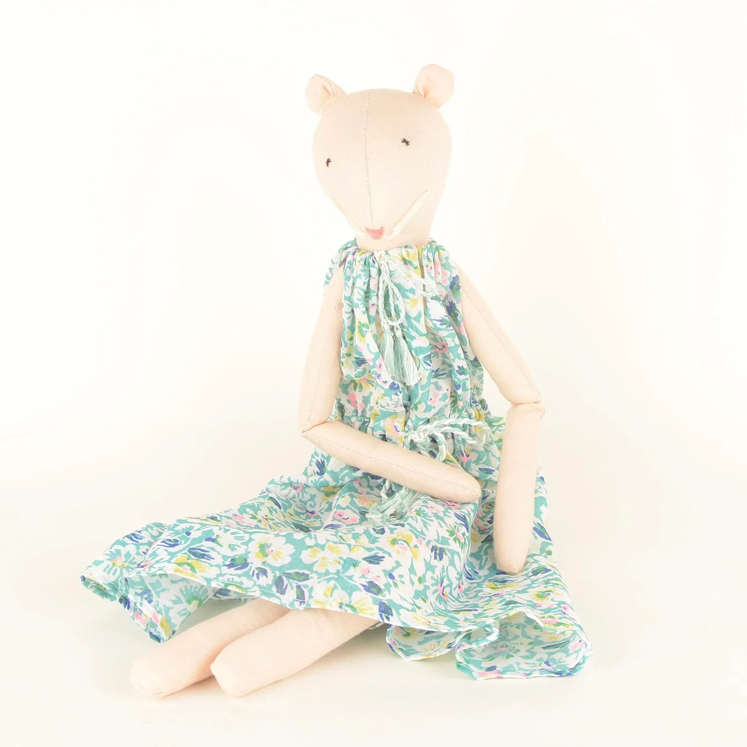 Isla Doll - ISLA_02 - Gaudy & Prim
