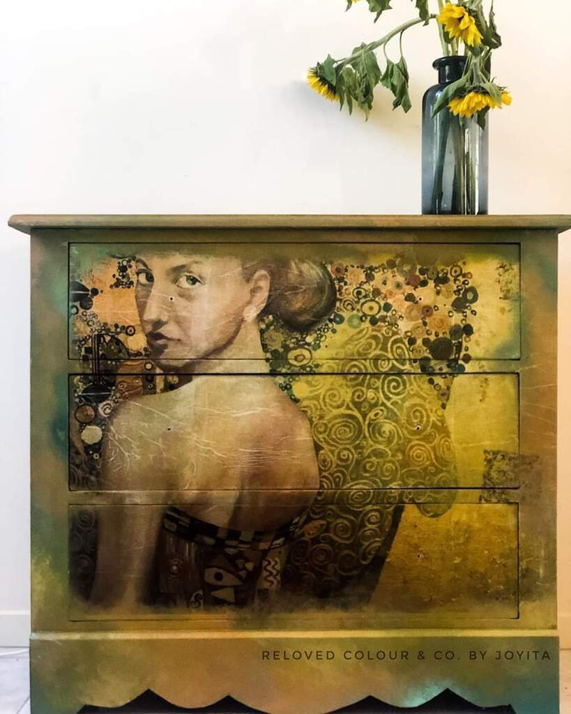 Beautiful Woman in Gold Decoupage papers - Gaudy & Prim