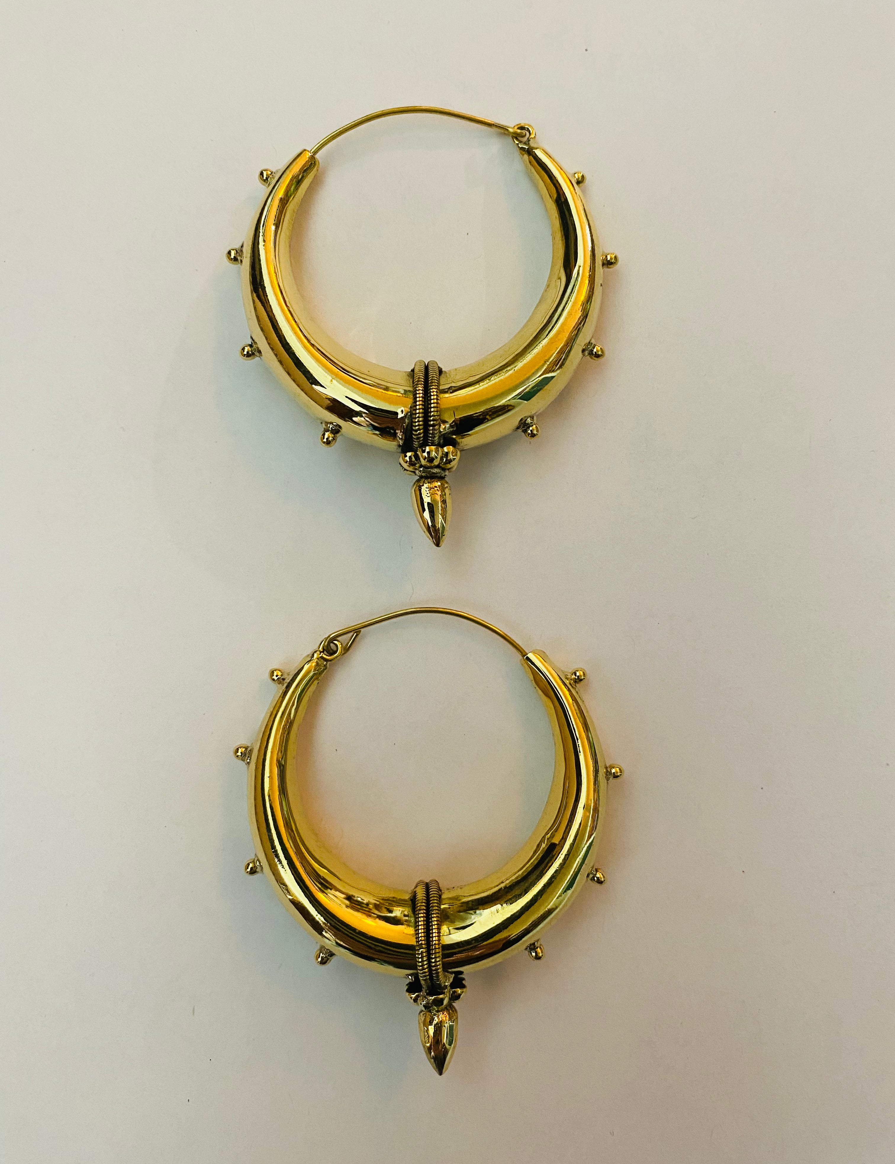 Brass hoop earrings - Gaudy & Prim