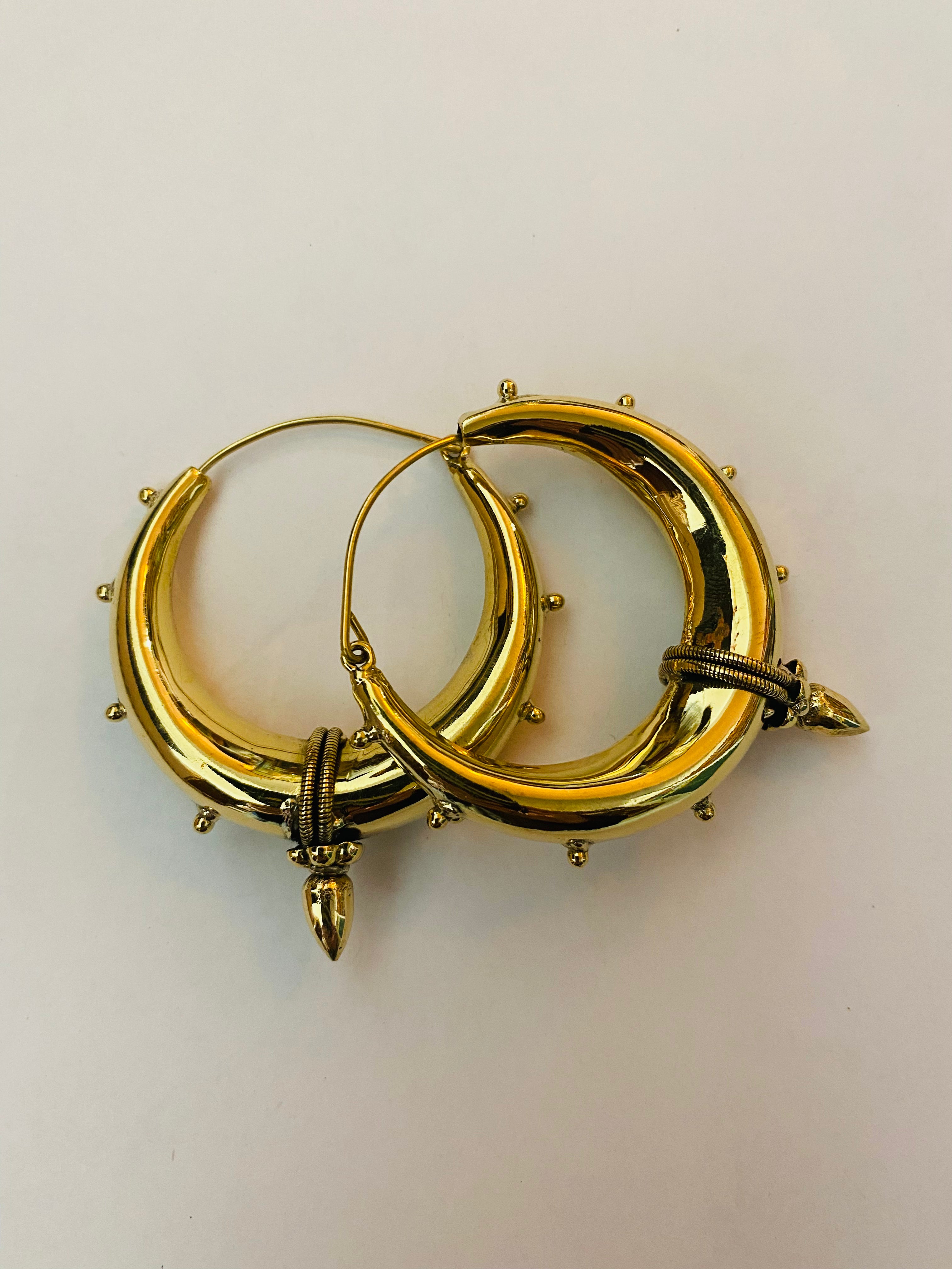 Brass hoop earrings - Gaudy & Prim