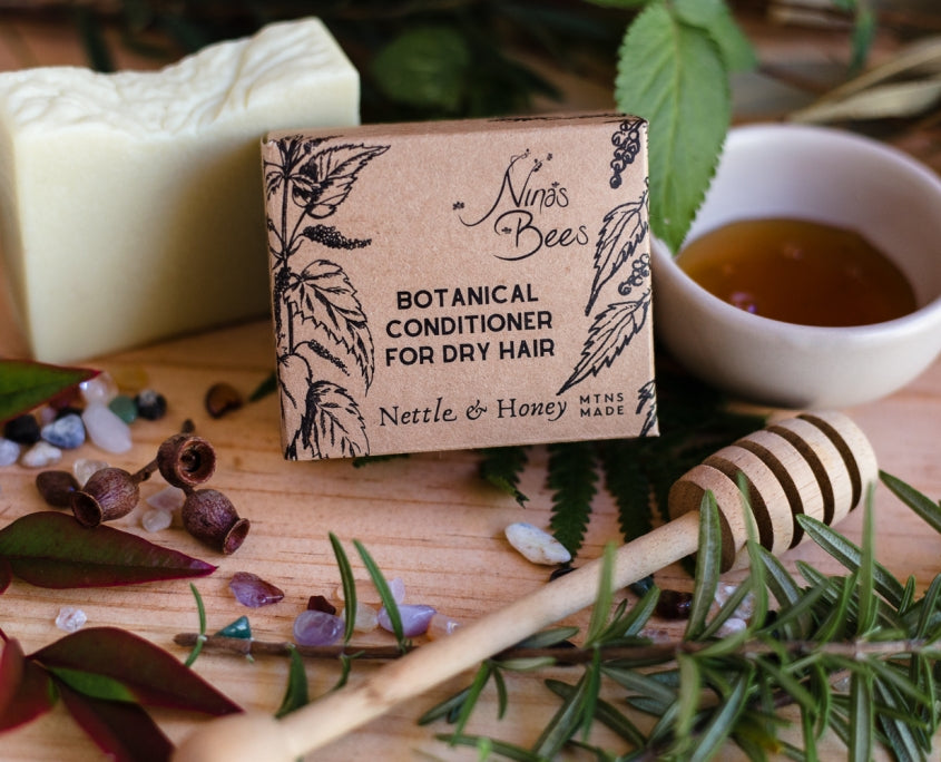 Botanical Solid Hair Conditioner Bar with Nettle and Honey - Gaudy & Prim