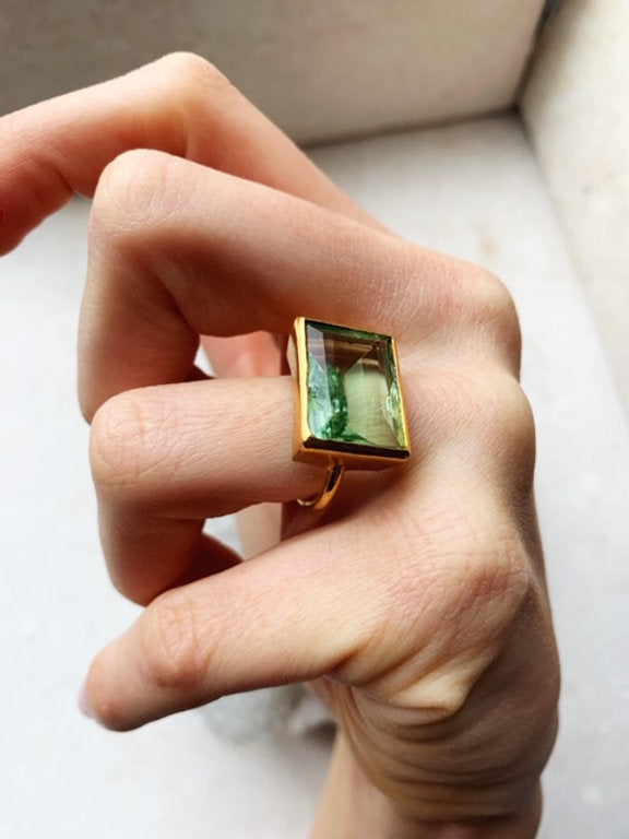 Lenny Ring Light Green - Gaudy & Prim