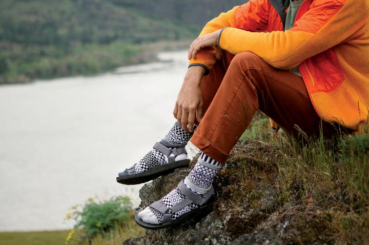 Solmate Midnight Crew Socks - Gaudy & Prim