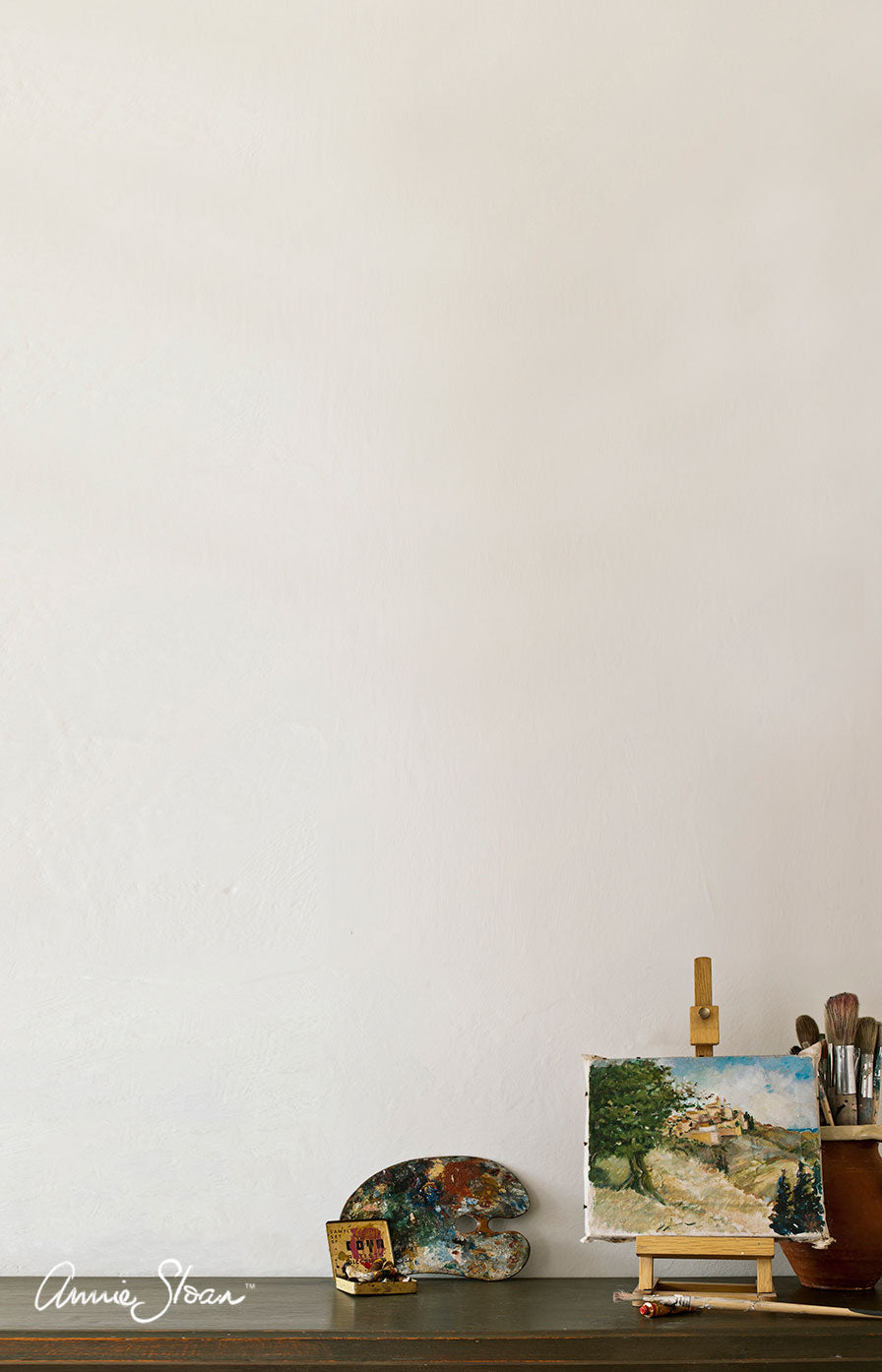 Annie Sloan Chalk Paint® - Old White - Gaudy & Prim