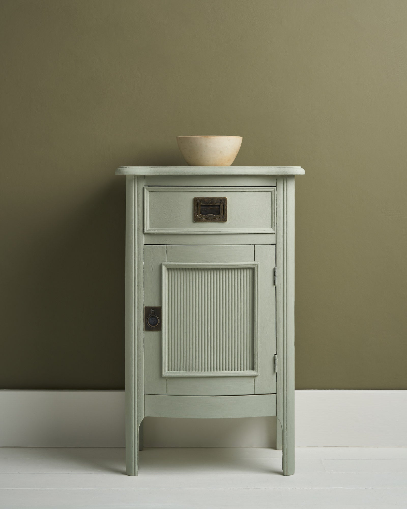 Annie Sloan Chalk Paint® - Coolabah - Gaudy & Prim