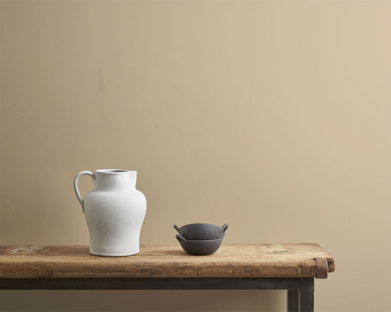 Annie Sloan Wall Paint® – Old Ochre - Gaudy & Prim
