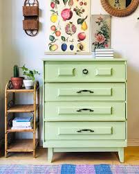 Annie Sloan Chalk Paint® - Lem Lem - Gaudy & Prim
